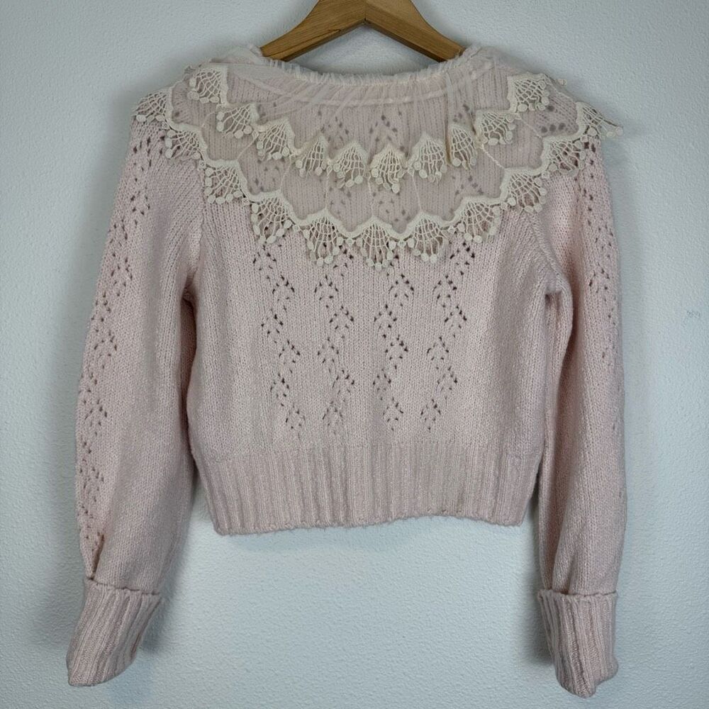 Free People Hold Me‎ Closer Lace Yoke Bow Sweater Size Small - Picture 7 of 8